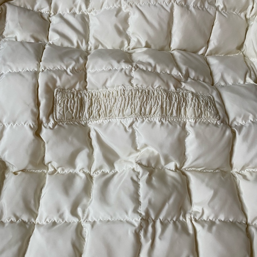 Juicy Couture Puffer Coat Cream - Picture 2 of 3